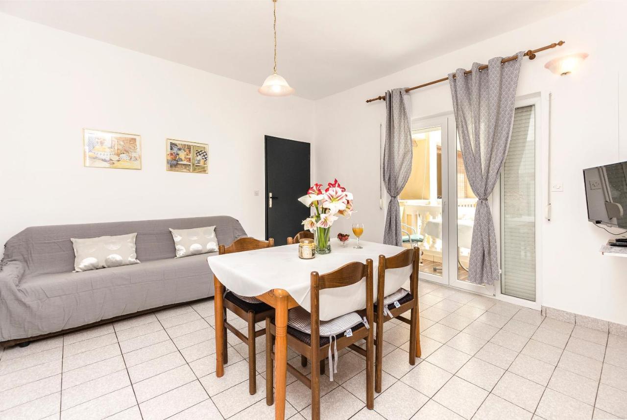 Apartments And Room Lotus Tribunj  Luaran gambar